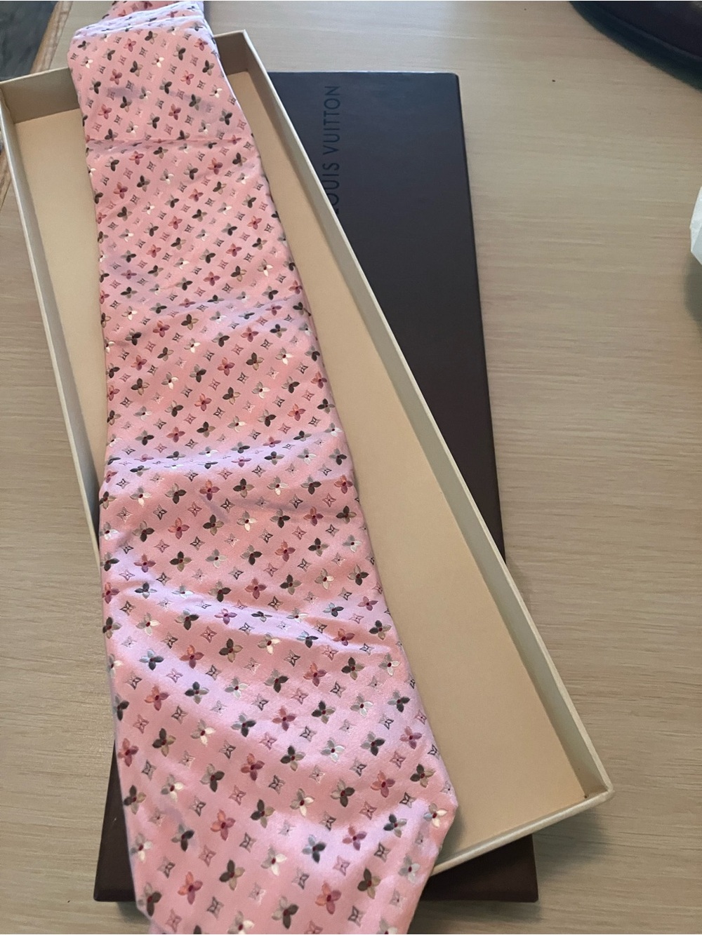 Louis Vuitton Pink Silk Tie with Monogram Fleur Motif